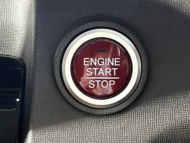 ホンダ Ｎ ＯＮＥ セレクト ツアラー 沖縄県 2019(令1)年 9.4万km プレミアムアイボリーパールⅡ 県外仕入れ/禁煙車/純正デイーラーナビ/【CD/DVD/フルセグTV/BT】/バックカメラ/HIDヘッドライト/ハーフレザーシート/ビルトインETC/前後ドライブレコーダー/ステアリングリモコン/クルーズコントロール/衝突被害軽減ブレーキ/横滑り防止装置/純正フロアマット/スマートキー/スペアキー