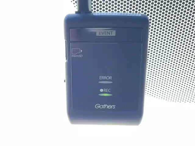 ホンダ ステップワゴン スパーダ クルスピセンシング 群馬県 2018(平30)年 6万km プレミアムスパークルブラックパール ホンダセンシング/・衝突軽減ブレーキシステム/・車線維持支援システム/・アダクティブクルーズコントロール/・路外逸脱抑制機能/純正9型SDナビゲーション/（CD/DVD/SD/BT/フルセグTV）/バックカメラ/両側パワースライドドア/純正フリップダウンモニター/純正前後ドライブレコーダー/ハーフレザーシート/前席シートヒーター/ステアリングスイッチ/LEDヘッドライト/パドルシフト/アイドリングストップ/電格ミラー/ドアバイザー/純正フロアマット/社外16インチアルミホイール/スタッドレスタイヤ積込