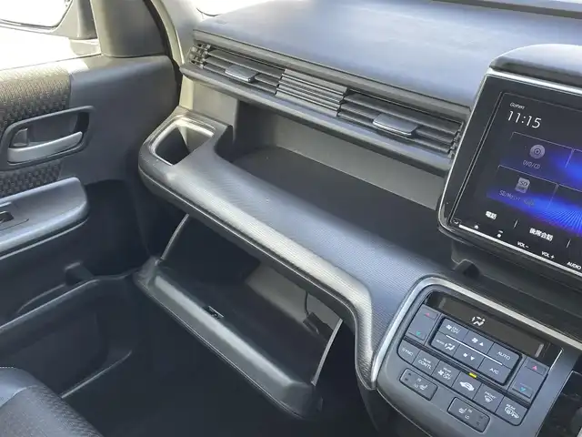 ホンダ ステップワゴン スパーダ クルスピセンシング 群馬県 2018(平30)年 6万km プレミアムスパークルブラックパール ホンダセンシング/・衝突軽減ブレーキシステム/・車線維持支援システム/・アダクティブクルーズコントロール/・路外逸脱抑制機能/純正9型SDナビゲーション/（CD/DVD/SD/BT/フルセグTV）/バックカメラ/両側パワースライドドア/純正フリップダウンモニター/純正前後ドライブレコーダー/ハーフレザーシート/前席シートヒーター/ステアリングスイッチ/LEDヘッドライト/パドルシフト/アイドリングストップ/電格ミラー/ドアバイザー/純正フロアマット/社外16インチアルミホイール/スタッドレスタイヤ積込