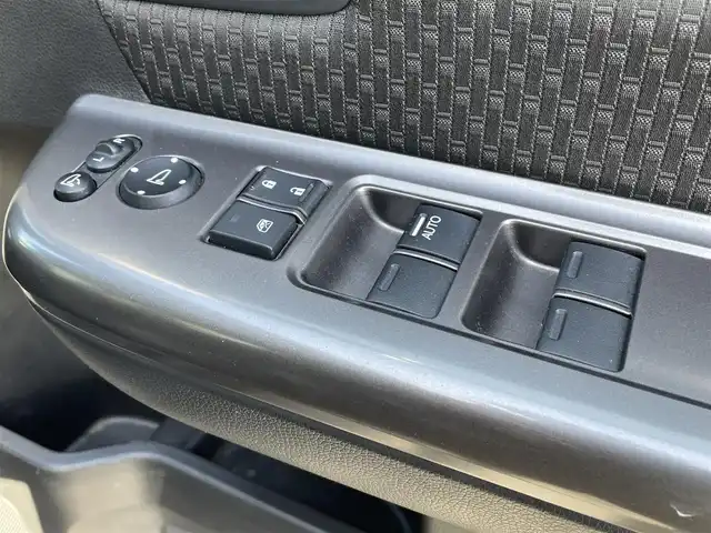 ホンダ ステップワゴン スパーダ クルスピセンシング 群馬県 2018(平30)年 6万km プレミアムスパークルブラックパール ホンダセンシング/・衝突軽減ブレーキシステム/・車線維持支援システム/・アダクティブクルーズコントロール/・路外逸脱抑制機能/純正9型SDナビゲーション/（CD/DVD/SD/BT/フルセグTV）/バックカメラ/両側パワースライドドア/純正フリップダウンモニター/純正前後ドライブレコーダー/ハーフレザーシート/前席シートヒーター/ステアリングスイッチ/LEDヘッドライト/パドルシフト/アイドリングストップ/電格ミラー/ドアバイザー/純正フロアマット/社外16インチアルミホイール/スタッドレスタイヤ積込