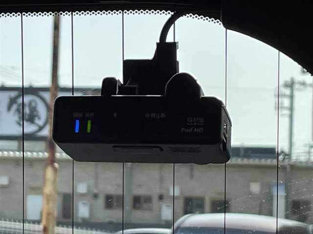 ホンダ ステップワゴン スパーダ クルスピセンシング 群馬県 2018(平30)年 6万km プレミアムスパークルブラックパール ホンダセンシング/・衝突軽減ブレーキシステム/・車線維持支援システム/・アダクティブクルーズコントロール/・路外逸脱抑制機能/純正9型SDナビゲーション/（CD/DVD/SD/BT/フルセグTV）/バックカメラ/両側パワースライドドア/純正フリップダウンモニター/純正前後ドライブレコーダー/ハーフレザーシート/前席シートヒーター/ステアリングスイッチ/LEDヘッドライト/パドルシフト/アイドリングストップ/電格ミラー/ドアバイザー/純正フロアマット/社外16インチアルミホイール/スタッドレスタイヤ積込