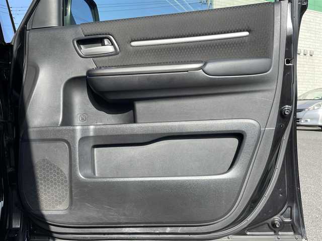 ホンダ ステップワゴン スパーダ クルスピセンシング 群馬県 2018(平30)年 6万km プレミアムスパークルブラックパール ホンダセンシング/・衝突軽減ブレーキシステム/・車線維持支援システム/・アダクティブクルーズコントロール/・路外逸脱抑制機能/純正9型SDナビゲーション/（CD/DVD/SD/BT/フルセグTV）/バックカメラ/両側パワースライドドア/純正フリップダウンモニター/純正前後ドライブレコーダー/ハーフレザーシート/前席シートヒーター/ステアリングスイッチ/LEDヘッドライト/パドルシフト/アイドリングストップ/電格ミラー/ドアバイザー/純正フロアマット/社外16インチアルミホイール/スタッドレスタイヤ積込