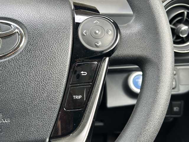 トヨタ アクア S スタイルブラック 静岡県 2018(平30)年 6.7万km ブラックマイカ 純正ナビ/・FM/AM/・SD/・フルセグTV/・Bluetooth/・MEMORY MUSIC/・CD/DVD/主要装備/・バックカメラ/・ドライブレコーダー/・プリクラッシュセーフティ/・ＬＥＤヘッドライト/・車線逸脱警報/・横滑り防止装置/・クリアランスソナー/・レーダー探知機/・運転席+助手席シートヒーター/・オートハイビーム/・ＥＴＣ/・フォグランプ/・オートエアコン