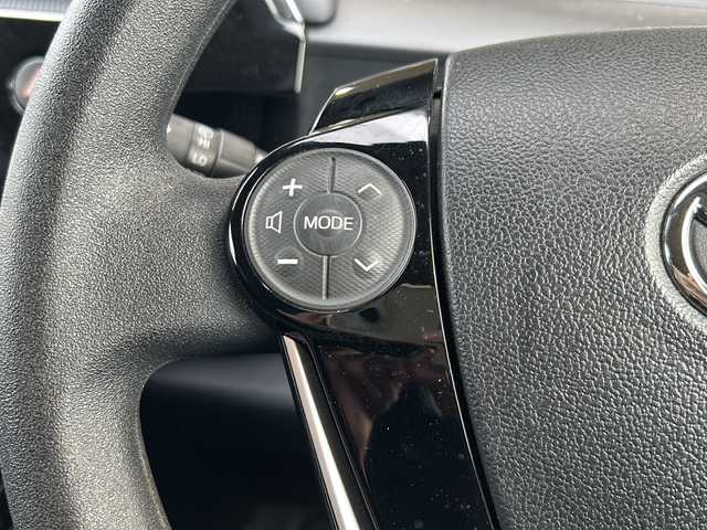 トヨタ アクア S スタイルブラック 静岡県 2018(平30)年 6.7万km ブラックマイカ 純正ナビ/・FM/AM/・SD/・フルセグTV/・Bluetooth/・MEMORY MUSIC/・CD/DVD/主要装備/・バックカメラ/・ドライブレコーダー/・プリクラッシュセーフティ/・ＬＥＤヘッドライト/・車線逸脱警報/・横滑り防止装置/・クリアランスソナー/・レーダー探知機/・運転席+助手席シートヒーター/・オートハイビーム/・ＥＴＣ/・フォグランプ/・オートエアコン