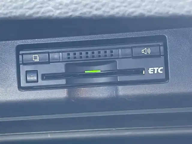 トヨタ ハリアー ハイブリッド プレミアム 青森県 2015(平27)年 12.6万km ブラッキッシュアゲハガラスフレーク ４WD/社外HDDナビ/（BT／AM／FM／DVD）/バックカメラ/パワーバックドア/黒革シート/シートメモリー（運転席）/パワーシート（運転席＋助手席）/シートヒーター（運転席＋助手席）/ステアリングスイッチ/クルーズコントロール/LEDヘッドライト/オートマチックハイビーム/ビルトインETC/スペアキー/保証書/取り扱い説明書