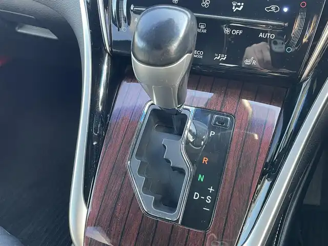 トヨタ ハリアー ハイブリッド プレミアム 青森県 2015(平27)年 12.6万km ブラッキッシュアゲハガラスフレーク ４WD/社外HDDナビ/（BT／AM／FM／DVD）/バックカメラ/パワーバックドア/黒革シート/シートメモリー（運転席）/パワーシート（運転席＋助手席）/シートヒーター（運転席＋助手席）/ステアリングスイッチ/クルーズコントロール/LEDヘッドライト/オートマチックハイビーム/ビルトインETC/スペアキー/保証書/取り扱い説明書