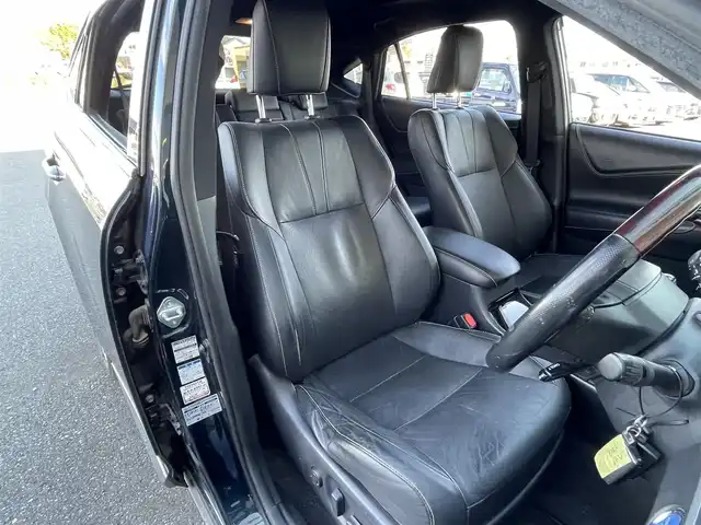 トヨタ ハリアー ハイブリッド プレミアム 青森県 2015(平27)年 12.6万km ブラッキッシュアゲハガラスフレーク ４WD/社外HDDナビ/（BT／AM／FM／DVD）/バックカメラ/パワーバックドア/黒革シート/シートメモリー（運転席）/パワーシート（運転席＋助手席）/シートヒーター（運転席＋助手席）/ステアリングスイッチ/クルーズコントロール/LEDヘッドライト/オートマチックハイビーム/ビルトインETC/スペアキー/保証書/取り扱い説明書