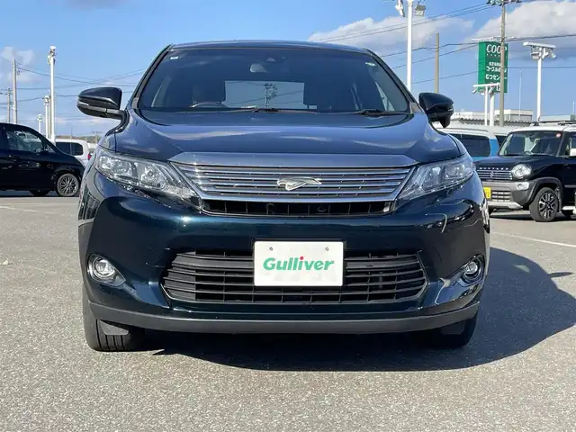 トヨタ ハリアー ハイブリッド プレミアム 青森県 2015(平27)年 12.6万km ブラッキッシュアゲハガラスフレーク ４WD/社外HDDナビ/（BT／AM／FM／DVD）/バックカメラ/パワーバックドア/黒革シート/シートメモリー（運転席）/パワーシート（運転席＋助手席）/シートヒーター（運転席＋助手席）/ステアリングスイッチ/クルーズコントロール/LEDヘッドライト/オートマチックハイビーム/ビルトインETC/スペアキー/保証書/取り扱い説明書