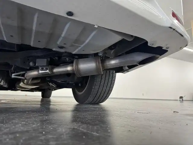 日産 エルグランド 250HWS アーバンクロム 三重県 2016(平28)年 4.1万km ブリリアントホワイトパール ガソリン/FF/純正 8インチ カーウイングスナビゲーションシステム*/（FM/AM/CD/DVD/MusicBox/TV/Bluetooth/AUX/USB/iPod）/純正 11インチ 後席モニター（リモコン・ワイヤレスヘッドホン付）*/インテリジェント アラウンドビューモニター（移動物検知機能付）/両側オートスライドドア/ドライブレコーダー 前方/ビルトイン ETC/安全/・アラモニ補助ソナー（前後）/・VDC（ビークルダイナミクスコントロール［TCS機能を含む］）＋ブレーキLSD/・SRS サイド＆カーテンエアバッグシステム/・EBD（電子制御制動力配分システム）/・ABS/など/装備/・100V電源*/・ハーフレザーシート/・オットマンシート（N/2nd）/・クルーズコントロール/・左右、前後独立オートエアコン/・オートライト/・アクティブAFS/・LEDヘッドライト ＆ フロントフォグライト/・ステアリングスイッチ/・電動格納ドアミラー/・プッシュスタート/・純正18inAW/・保/・スマートキーx1/など