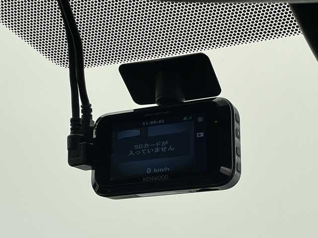 トヨタ カローラツーリング ハイブリッド ダブルバイビー 愛知県 2019(令1)年 2.2万km スパークリングブラックパールクリスタルシャイン モデリスタエアロ/純正9型ディスプレイオーディオナビ/レーダークルーズコントロール/シートヒーター/バックカメラ/コーナーセンサー/純正アルミホイール/ステアリングヒーター/LEDヘッドライト/オートマチックハイビーム/ドライブレコーダー/ETC/衝突軽減システム/フルセグ/Bluetooth/ステアリングスイッチ/スマートキー/プッシュスタート