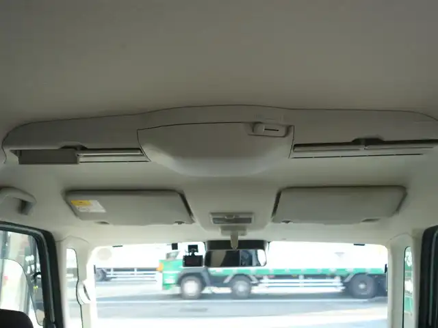 スズキ スペーシア HYBRID X 静岡県 2021(令3)年 6.8万km オフブルーM 禁煙車/スズキセーフティサポート/両側パワースライドドア/ディーラー純正 SDナビ（CN-RZ865）/　CD/DVD/BT/SD/USB/Ipod/フルセグTV/バックカメラ/社外ETC/社外コムテック前後ドライブレコーダー（ZDR025)/Clazzio革調シートカバー（前席）/2列目ロールサンシェード/純正ベースキャリア/純正フロアマット/純正ドアバイザー/保証書/取扱説明書