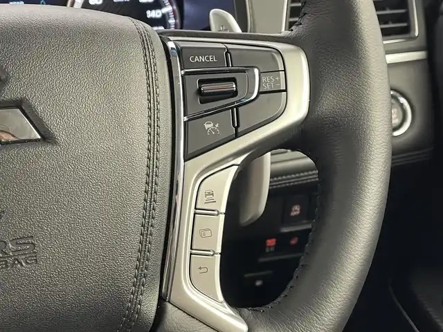 三菱 デリカＤ：５ ブラックエディション 埼玉県 2025(令7)年 0.5万km アメジストブラック ＡＬＰＩＮＥ１１インチナビ　マルチアラウンドモニター　ＢＳＭ　電動ステップ　ＥＴＣ　前後ドラレコ　黒レザー　ｅアシスト　レーダークルーズ　シートヒーター　ステアリングヒーター　ＨＤＭＩ　ＡＣ１００Ｖ