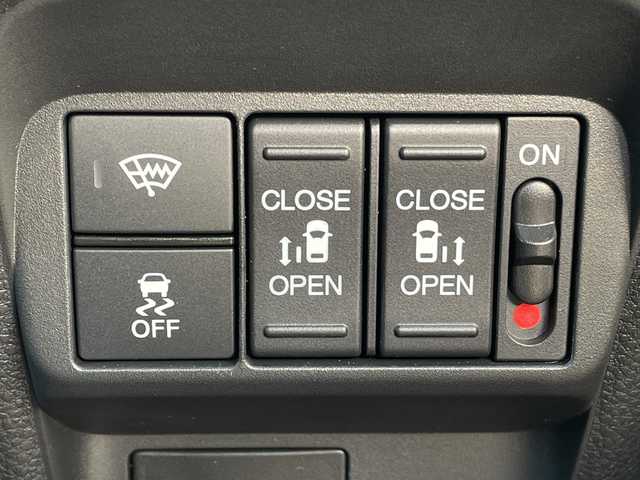 ホンダ フリード ハイブリット e:HEV クロスター 青森県 2025(令7)年 1.2万km トワイライトミストブラックパール 4WD/寒冷地仕様/純正11.4インチメモリナビ・フルセグTV/CD・DVD・Bluetooth・USB・SD/バックカメラ/合皮コンビシート/前席シートヒーター/両側パワースライドドア/ホンダセンシング/衝突軽減ブレーキ/前後誤発進抑制機能/追従クルーズコントロール/路外逸脱抑制機能/ブラインドスポットインフォメーション/オートハイビーム/純正ルーフラック/ワイパーデアイサー/LEDヘッドライト/オートライト/LEDフォグランプ/純正15インチアルミ