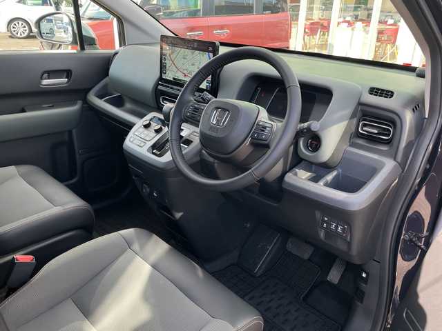 ホンダ フリード ハイブリット e:HEV クロスター 青森県 2025(令7)年 1.2万km トワイライトミストブラックパール 4WD/寒冷地仕様/純正11.4インチメモリナビ・フルセグTV/CD・DVD・Bluetooth・USB・SD/バックカメラ/合皮コンビシート/前席シートヒーター/両側パワースライドドア/ホンダセンシング/衝突軽減ブレーキ/前後誤発進抑制機能/追従クルーズコントロール/路外逸脱抑制機能/ブラインドスポットインフォメーション/オートハイビーム/純正ルーフラック/ワイパーデアイサー/LEDヘッドライト/オートライト/LEDフォグランプ/純正15インチアルミ