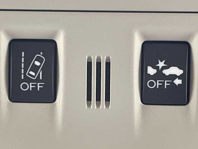 スバル レヴォーグ 1．6GT－S アイサイト 岐阜県 2015(平27)年 4.3万km クリスタルホワイトP 純正ナビ/　(AM/FM/CD/DVD/Bluetooth/フルセグTV)/バックカメラ/アイサイト/レーンキープアシスト/レーダークルーズコントロール/LEDヘッドライト/ETC/純正アルミホイール/純正フロアマット/ドアバイザー/電動パーキングブレーキ/パドルシフト/スペアキー