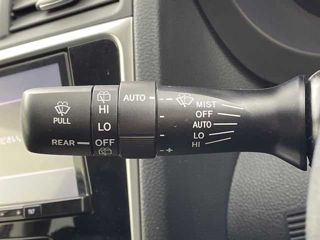 スバル レヴォーグ 1．6GT－S アイサイト 岐阜県 2015(平27)年 4.3万km クリスタルホワイトP 純正ナビ/　(AM/FM/CD/DVD/Bluetooth/フルセグTV)/バックカメラ/アイサイト/レーンキープアシスト/レーダークルーズコントロール/LEDヘッドライト/ETC/純正アルミホイール/純正フロアマット/ドアバイザー/電動パーキングブレーキ/パドルシフト/スペアキー