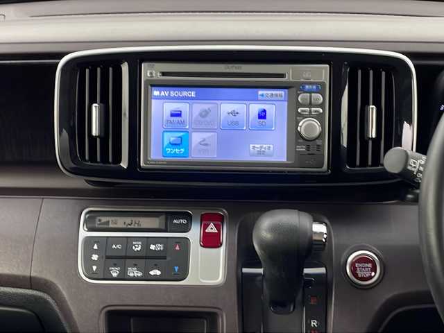 ホンダ Ｎ ＯＮＥ プレミアム ツアラー Lパッケージ 新潟県 2013(平25)年 6.2万km ミラノレッド 4WD/純正ナビ/　　ワンセグ/CD/DVD/SD/USB/バックカメラ/クルーズコントロール/HDIオートライト/Fフォグ/純正15インチアルミホイール/パドルシフト/ステアリングスイッチ/オートエアコン/アイドリングストップ/スマートキー/ETC