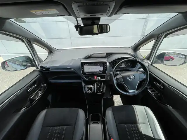 トヨタ エスクァイア Gi プレミアムパッケージ ブラックテーラード 千葉県 2020(令2)年 3.5万km ホワイトパールクリスタルシャイン 衝突軽減ブレーキ/両側パワースライドドア/純正フリップダウンモニター/純正１０インチＳＤナビ/フルセグＴＶ/パワーシート/シートヒーター/ＬＥＤヘッドライト/オートライト/ステアリングヒーター