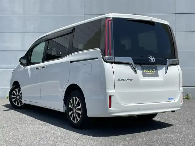 トヨタ エスクァイア Gi プレミアムパッケージ ブラックテーラード 千葉県 2020(令2)年 3.5万km ホワイトパールクリスタルシャイン 衝突軽減ブレーキ/両側パワースライドドア/純正フリップダウンモニター/純正１０インチＳＤナビ/フルセグＴＶ/パワーシート/シートヒーター/ＬＥＤヘッドライト/オートライト/ステアリングヒーター