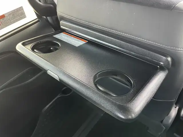 トヨタ エスクァイア Gi プレミアムパッケージ ブラックテーラード 千葉県 2020(令2)年 3.5万km ホワイトパールクリスタルシャイン 衝突軽減ブレーキ/両側パワースライドドア/純正フリップダウンモニター/純正１０インチＳＤナビ/フルセグＴＶ/パワーシート/シートヒーター/ＬＥＤヘッドライト/オートライト/ステアリングヒーター