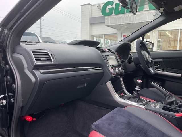 スバル ＷＲＸ ＳＴＩ STI 三重県 2017(平29)年 5.7万km クリスタルブラックシリカ 社外SDナビゲーション/【CD/DVD/SD/Bluetooth】/ETC/ドライブレコーダー/オートライト/LEDヘッドランプ/STIエアロ/大型リアスポイラー/245/40R18インチ純正AW/プッシュスタート/スマートキー/スペアキー