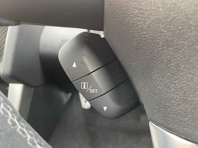 スバル ＷＲＸ ＳＴＩ STI 三重県 2017(平29)年 5.7万km クリスタルブラックシリカ 社外SDナビゲーション/【CD/DVD/SD/Bluetooth】/ETC/ドライブレコーダー/オートライト/LEDヘッドランプ/STIエアロ/大型リアスポイラー/245/40R18インチ純正AW/プッシュスタート/スマートキー/スペアキー