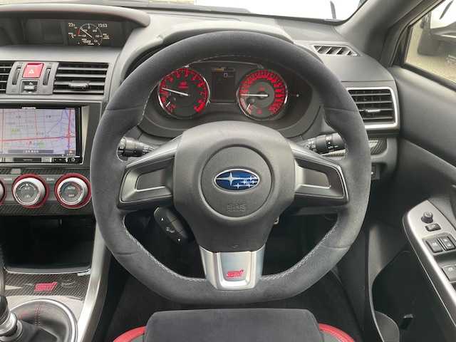 スバル ＷＲＸ ＳＴＩ STI 三重県 2017(平29)年 5.7万km クリスタルブラックシリカ 社外SDナビゲーション/【CD/DVD/SD/Bluetooth】/ETC/ドライブレコーダー/オートライト/LEDヘッドランプ/STIエアロ/大型リアスポイラー/245/40R18インチ純正AW/プッシュスタート/スマートキー/スペアキー