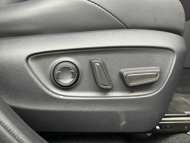 トヨタ ＲＡＶ４ アドベンチャー オフロードPKGⅡ 群馬県 2024(令6)年 1.3万km グレーメタリック 純正１０．５型ナビ　全周囲カメラ　電子ミラー　ＬＥＤリヤフォグランプ　電動リアゲート　レザーシート　シートヒーター／エアシート　ステアリングヒーター　前後ドラレコ　ビルトインＥＴＣ２．０　禁煙