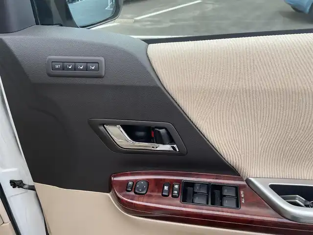 トヨタ アルファード 240G 長崎県 2008(平20)年 3.8万km ホワイトパールクリスタルシャイン 両側パワースライドドア/前席パワーシート/シートメモリー/純正HDDナビ/バックカメラ/クルーズコントロール/ウッドコンビハンドル/ETC/ドライブレコーダー前後/オートライト/キセノン/ステアリングスイッチ/オットマンシート/コーナーセンサー/スマートキー/スペアキー