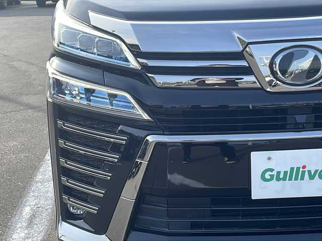 トヨタ ヴェルファイア Z Gエディション 青森県 2019(令1)年 6.7万km ブラック ・4WD/・本革シート/・純正SDナビ（アルパイン）/・フルセグ/・CD/DVD/SD/Bluetooth/・バックカメラ/・プッシュスタート/・スマートキー/・衝突被害軽減ブレーキ/・レーダークルーズコントロール/・レーンキープアシスト/・パワーバックドア/・コーナーセンサー/・横滑り防止/・LEDヘッドライト/・オートライト/・オートマチックハイビーム/・全席パワーシート/・前席エアシート/・シートメモリー/・オットマン/・ハンドルヒーター/・両側パワースライドドア/・純正ビルドインETC2.0/・純正ドライブレコーダー/・純正フロアマット/・純正ドアバイザー/・純正18AW/・保証書/・取扱説明書