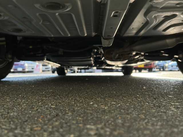 トヨタ エスクァイア ハイブリッド Gi プレミアムパッケージ ブラックテーラード 京都府 2019(令1)年 6.7万km パール バックカメラ　純正ドラレコ　純正１０インチナビ　フルセグテレビ　ＥＴＣ２．０　両側パワースライドドア　ＬＥＤヘッドライト　シートヒーター　ステアリングヒーター　クルーズコントロール