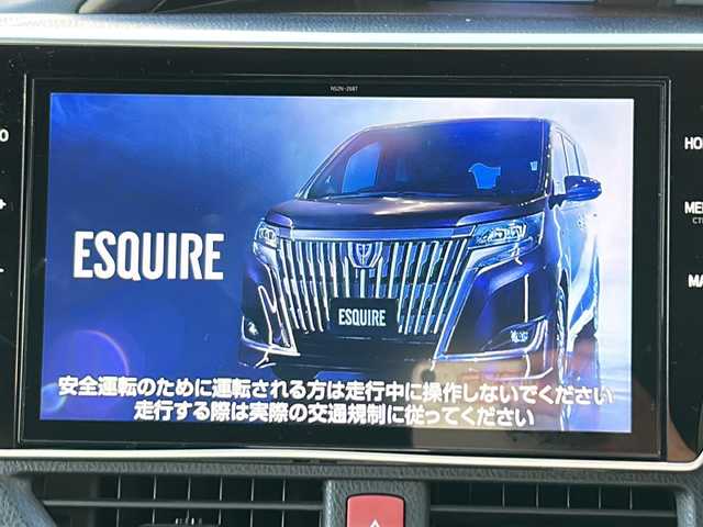 トヨタ エスクァイア ハイブリッド Gi プレミアムパッケージ ブラックテーラード 京都府 2019(令1)年 6.7万km パール バックカメラ　純正ドラレコ　純正１０インチナビ　フルセグテレビ　ＥＴＣ２．０　両側パワースライドドア　ＬＥＤヘッドライト　シートヒーター　ステアリングヒーター　クルーズコントロール