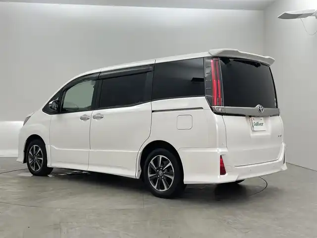 トヨタ ノア Si ダブルバイビーⅡ 埼玉県 2019(平31)年 1.7万km ホワイトパールクリスタルシャイン 純正9インチナビ 純正12インチフリップダウンモニター ETC クルーズコントロール セーフティセンス 両側パワースライドドア コーナーセンサー プリクラッシュ LEDヘッドライト オートライト