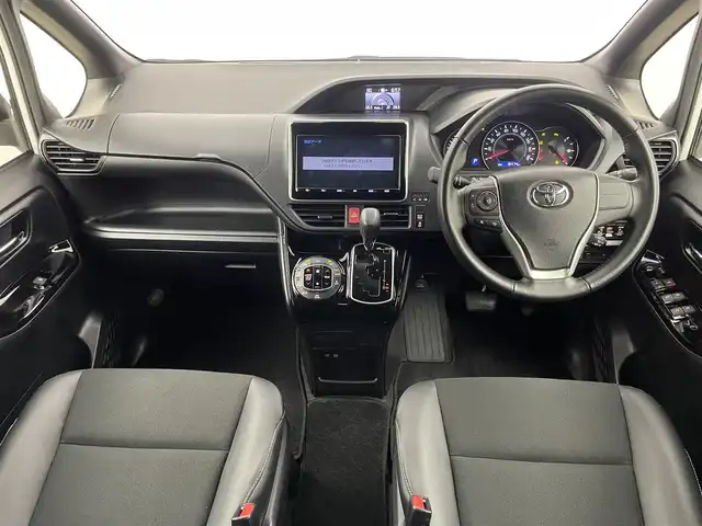 トヨタ ノア Si ダブルバイビーⅡ 埼玉県 2019(平31)年 1.7万km ホワイトパールクリスタルシャイン 純正9インチナビ 純正12インチフリップダウンモニター ETC クルーズコントロール セーフティセンス 両側パワースライドドア コーナーセンサー プリクラッシュ LEDヘッドライト オートライト