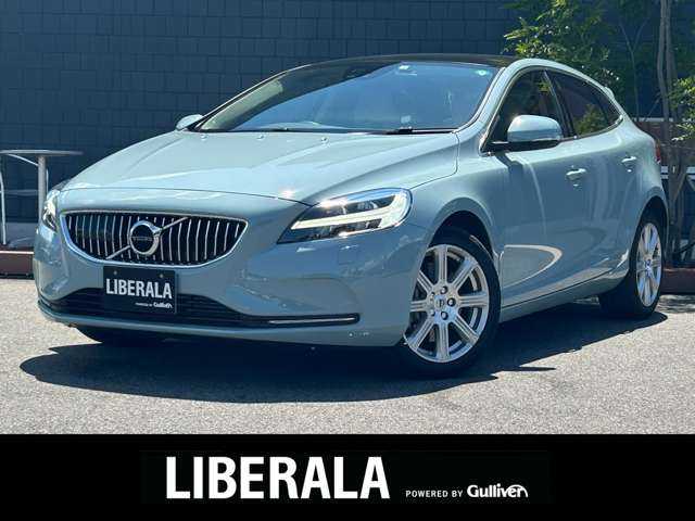 ボルボ Ｖ４０ T3 クラシックエディション 滋賀県 2020(令2)年 1万km アマゾンブルー パノラマガラスルーフ/ベージュレザーシート/パワーシート/シートヒーター/harman/kardonサウンドシステム/純正ナビゲーションシステム/バックカメラ/フルセグTV/前後ドライブレコーダー/純正17インチAW/ACC/BLIS/LKA/LEDヘッドライト/オートライト/ステアリングスイッチ/パドルシフト