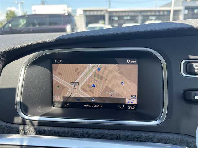 ボルボ Ｖ４０ T3 クラシックエディション 滋賀県 2020(令2)年 1万km アマゾンブルー パノラマガラスルーフ/ベージュレザーシート/パワーシート/シートヒーター/harman/kardonサウンドシステム/純正ナビゲーションシステム/バックカメラ/フルセグTV/前後ドライブレコーダー/純正17インチAW/ACC/BLIS/LKA/LEDヘッドライト/オートライト/ステアリングスイッチ/パドルシフト
