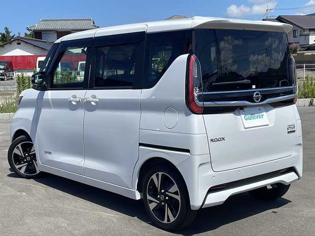日産 ルークス HWS Gターボ アーバンクロム プロパイロットED 山口県 2022(令4)年 5.1万km ホワイトパール プロパイロット/（アダクティブクルーズコントロール/レーンキープアシスト/停止保持機能）/純正10インチナビ/（CD/DVD/BT/フルセグ）/アラウンドビューモニター/両側パワースライドドア/LEDオートライト/革シート/純正15インチアルミホイール/スマートキー/ETC