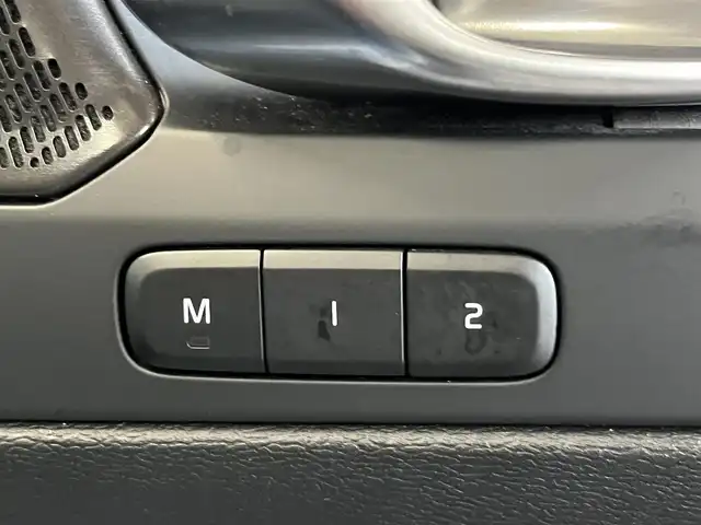 ボルボ ボルボ ＸＣ４０ アルティメットB4 AWD ダークED 山形県 2022(令4)年 2.4万km 青 harman/kardon/パノラマサンルーフ/ルーフレール/360°カメラ/黒レザーシート/AppleCarPlay/AndroidAuto/PilotAssist/レーンキープアシスト/コーナーセンサー/ワイアレスチャージャー/電動リアゲート/前後ドライブレコーダー