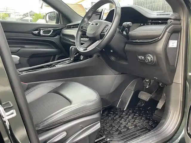 クライスラー・ジープ ジープ コンパス ナイトイーグル 静岡県 2023(令5)年 2.8万km Ｄグリーン 200台限定モデル/ブラックコントラストルーフ /18インチグロスブラックアルミホイール/Uconnect5 OPナビフルセグTV Bluetooth CarPlay対応/バックカメラ/ハーフレザーシート /衝突軽減ブレーキACC/レーンアシスト ブラインドスポットモニター/LEDヘッドライト/オートライト /前後ドライブレコーダー/DSRCETC