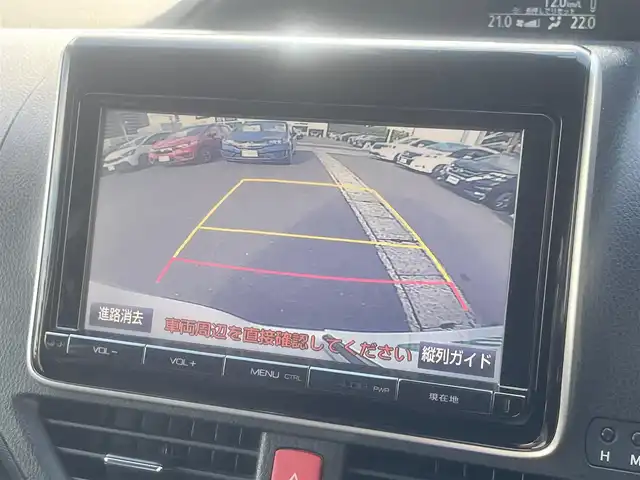 トヨタ ノア X ディライトプラス 島根県 2016(平28)年 8.1万km ホワイトパールクリスタルシャイン 純正９インチSDナビ　/(フルセグTV/ＤＶＤ再生/Ｂｌｕｅｔｏｏｔｈ接続)　/ビルトインＥＴＣ　/バックカメラ　/両側パワースライドドア　/フリップダウンモニター　/レーンアシスト　/衝突軽減ブレーキ/横滑り防止装置/アイドリングストップ　/スマートキー/プッシュスタート　/純正ＬＥＤライト/純正フロアマット/社外アルミホイール