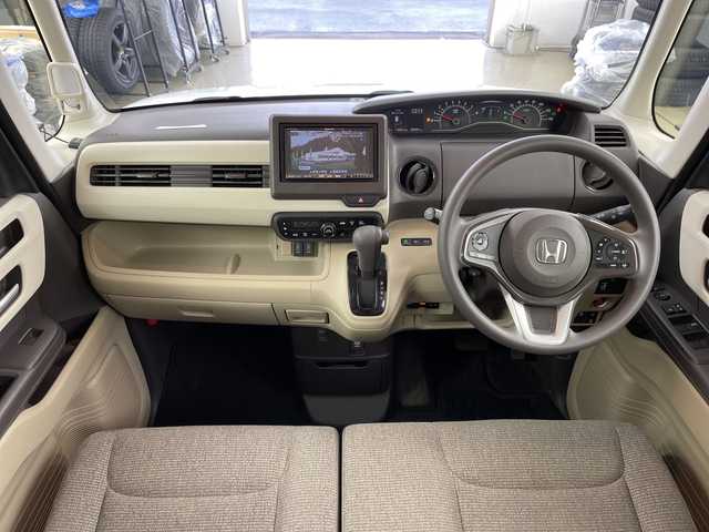 ホンダ Ｎ ＢＯＸ G L ホンダセンシング 道央・札幌 2018(平30)年 3.6万km プラチナホワイトパール ・4WD /ホンダセンシング/・衝突被害軽減ブレーキ/・レーダークルーズコントロール/・社外HDDナビ　/・フルセグ/BT/CD/DVD/SD/HDD/・バックカメラ/・片側パワースライドドア/・シートヒーター/・レーンキープアシスト/・ステアリングスイッチ/・ETC/ECON/・LEDオートライト/オートハイビーム/・プッシュスタート/・一体型純正エンジンスターター/・冬タイヤ社外AW積込