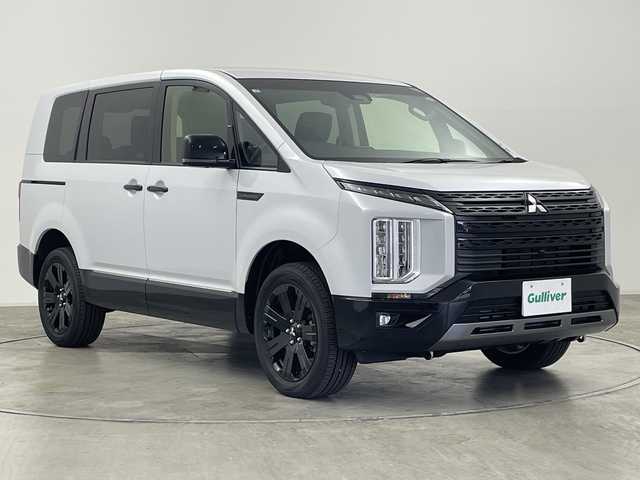 三菱 デリカＤ：５ シャモニー 群馬県 2025(令7)年 0.1千km パールⅡ 登録済未使用車　ＢＳＭ　電動リアゲート　アダプティブクルーズコントロール　衝突被害軽減ブレーキ　レーンアシスト　パドルシフト　両側電動スライドドア　ハーフレザーシート　シートヒーター　LED　禁煙車