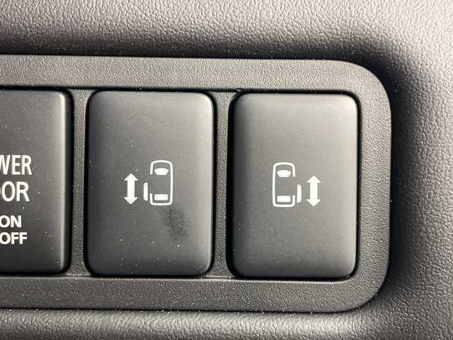 三菱 デリカＤ：５ シャモニー 群馬県 2025(令7)年 0.1千km パールⅡ 登録済未使用車　ＢＳＭ　電動リアゲート　アダプティブクルーズコントロール　衝突被害軽減ブレーキ　レーンアシスト　パドルシフト　両側電動スライドドア　ハーフレザーシート　シートヒーター　LED　禁煙車