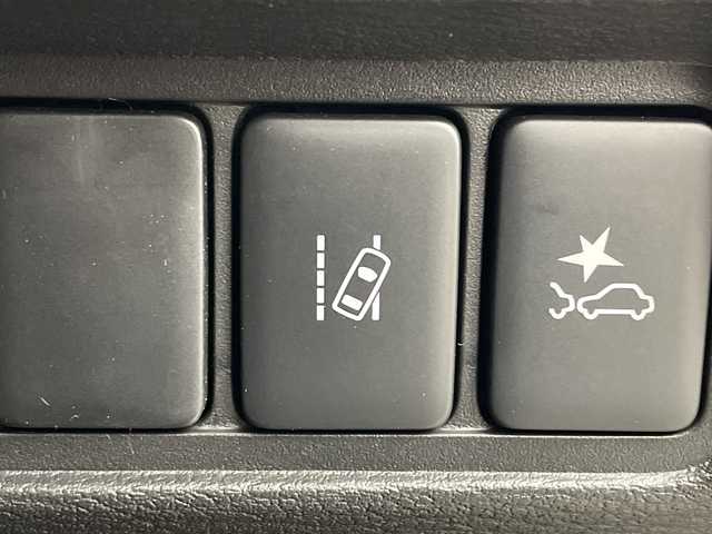 三菱 デリカＤ：５ シャモニー 群馬県 2025(令7)年 0.1千km パールⅡ 登録済未使用車　ＢＳＭ　電動リアゲート　アダプティブクルーズコントロール　衝突被害軽減ブレーキ　レーンアシスト　パドルシフト　両側電動スライドドア　ハーフレザーシート　シートヒーター　LED　禁煙車