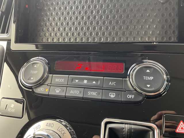 三菱 デリカＤ：５ シャモニー 群馬県 2025(令7)年 0.1千km パールⅡ 登録済未使用車　ＢＳＭ　電動リアゲート　アダプティブクルーズコントロール　衝突被害軽減ブレーキ　レーンアシスト　パドルシフト　両側電動スライドドア　ハーフレザーシート　シートヒーター　LED　禁煙車