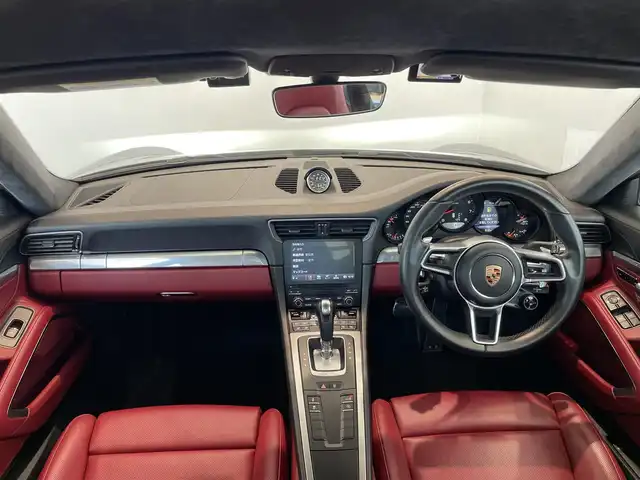 ポルシェ ９１１ カレラ 愛知県 2017(平29)年 4.8万km ジェットブラック スポクロＰＫＧ　/ＰＤＬＳプラス　/スパイダーデザインＡＷ　/レザーインテリア（赤／黒）/１８ＷＡＹシート　/シートベンチレーション/シートヒーター/ＰＡＳ　/ＡＣＣ　/パークアシスト　/ＥＴＣ/プッシュスタート/アイドリングストップ/ウィンカーミラー
