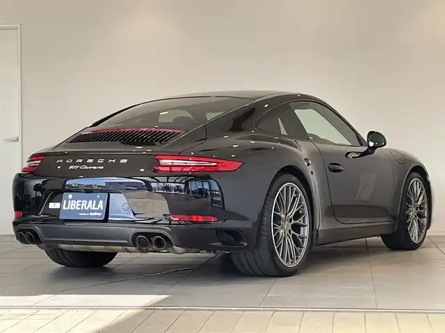 ポルシェ ９１１ カレラ 愛知県 2017(平29)年 4.8万km ジェットブラック スポクロＰＫＧ　/ＰＤＬＳプラス　/スパイダーデザインＡＷ　/レザーインテリア（赤／黒）/１８ＷＡＹシート　/シートベンチレーション/シートヒーター/ＰＡＳ　/ＡＣＣ　/パークアシスト　/ＥＴＣ/プッシュスタート/アイドリングストップ/ウィンカーミラー
