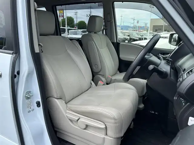 日産 セレナ ハイウェイS G Sハイブリッド 奈良県 2014(平26)年 7.9万km ブルームーンホワイトP KENWOODナビ（MDV-L505）/（フルセグ／ＢＴ／ＣＤ／ＤＶＤ）/Eonon10インチフリップダウンモニター/バックカメラ/レーンキープアシスト/両側パワースライドドア/ハーフレザーシート（ベージュ）/前方ドライブレコーダー/ＥＴＣ/純正16インチＡＷ