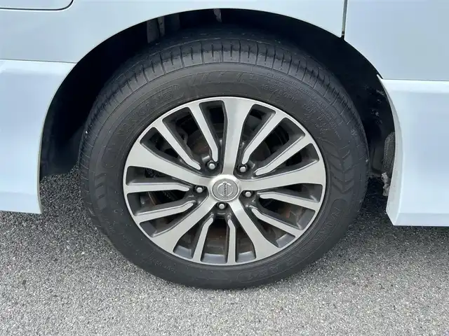 日産 セレナ ハイウェイS G Sハイブリッド 奈良県 2014(平26)年 7.9万km ブルームーンホワイトP KENWOODナビ（MDV-L505）/（フルセグ／ＢＴ／ＣＤ／ＤＶＤ）/Eonon10インチフリップダウンモニター/バックカメラ/レーンキープアシスト/両側パワースライドドア/ハーフレザーシート（ベージュ）/前方ドライブレコーダー/ＥＴＣ/純正16インチＡＷ