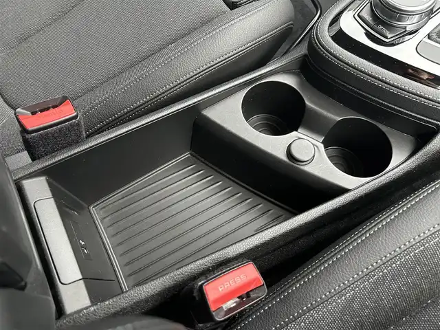 ＢＭＷ ２１８ｄ アクティブツアラー スポーツ 埼玉県 2018(平30)年 3.4万km 白 黒半革シート/純正ナビ/アドバンスドアクティブセーフティパッケージ/パーキングサポートパッケージ /コンフォートパッケージ /アンビエントライト /バックカメラ /シートヒータ /パワーバックドア /Bluetooth /インテリジェントセーフティ